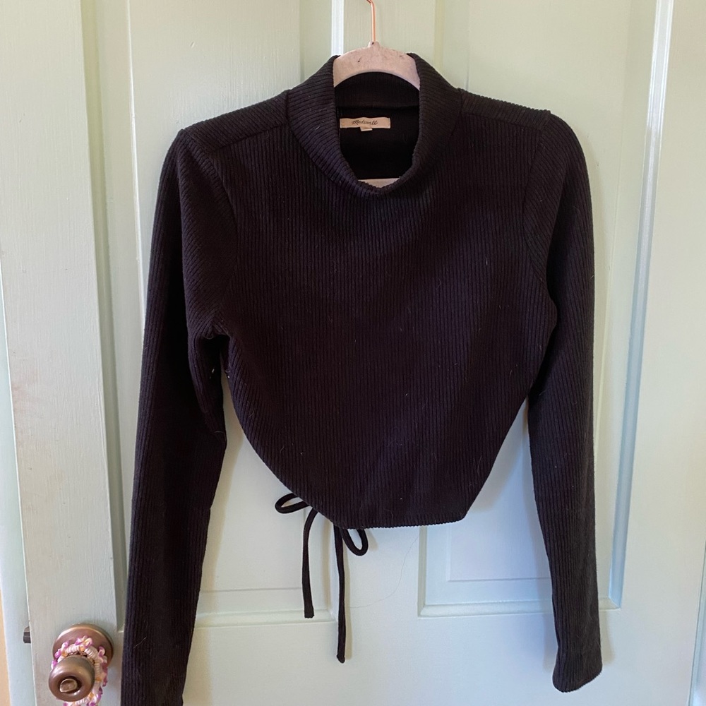 Black backlesss sweater